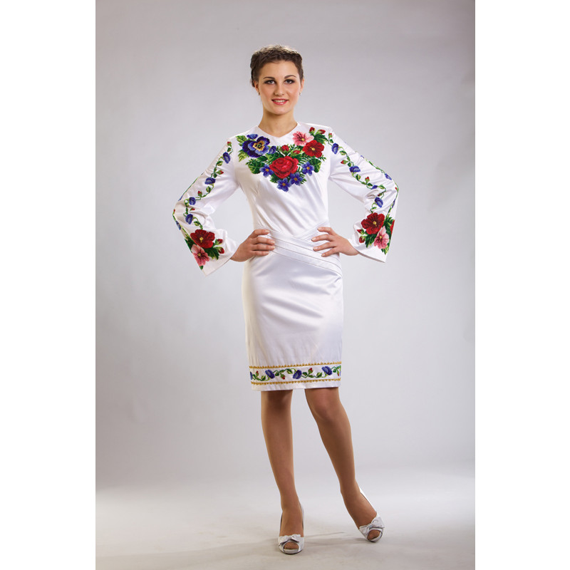 Платья вышитые бисером в украинском стиле